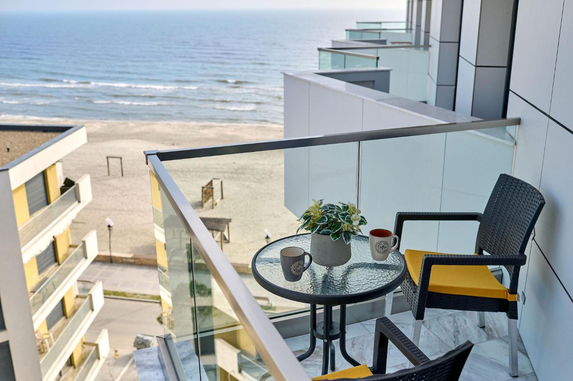 Apartment Adore Seaside In Infinity *